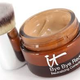 Illustration for article titled Makeup beauty stuffs - 1 I love, 1 I need (can you help?)